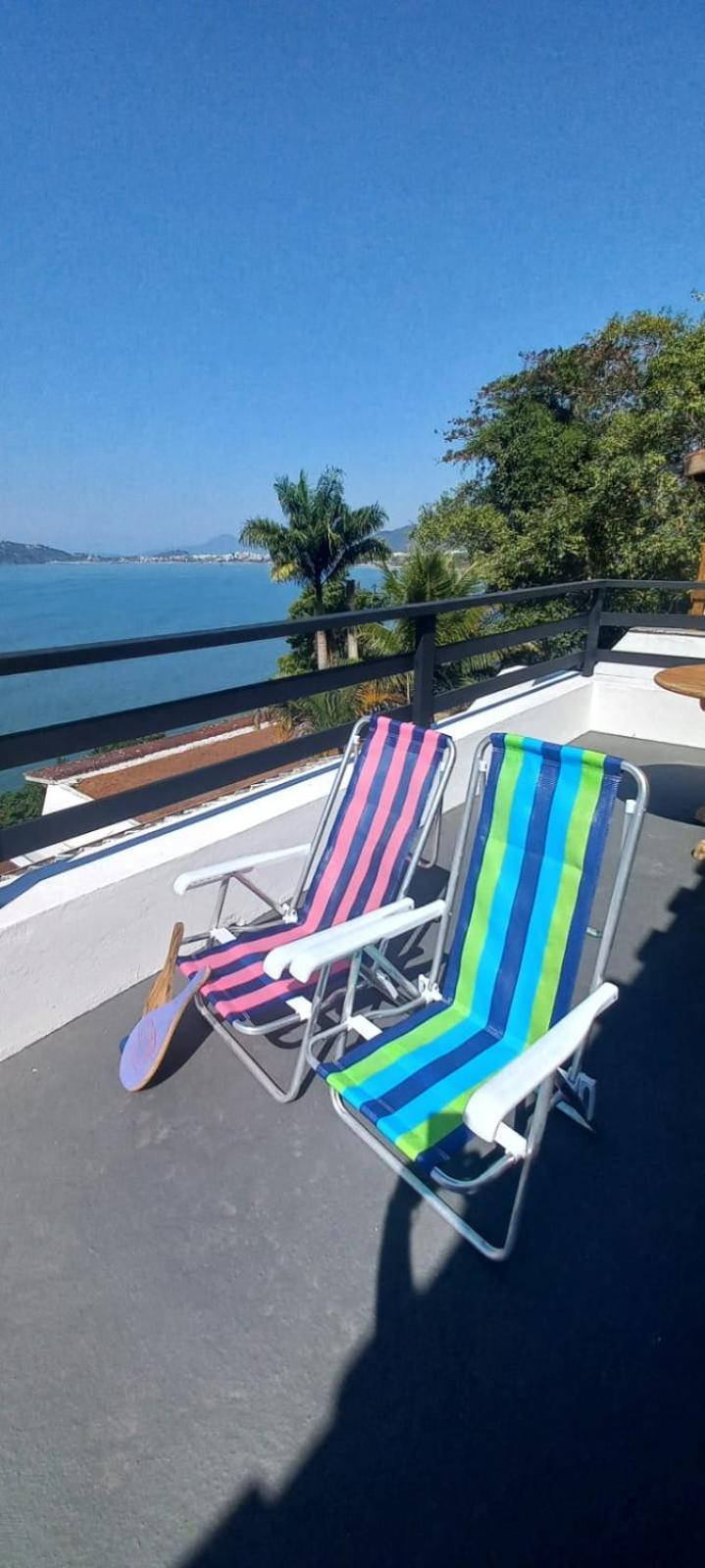 Apartamento com Vista do Mar